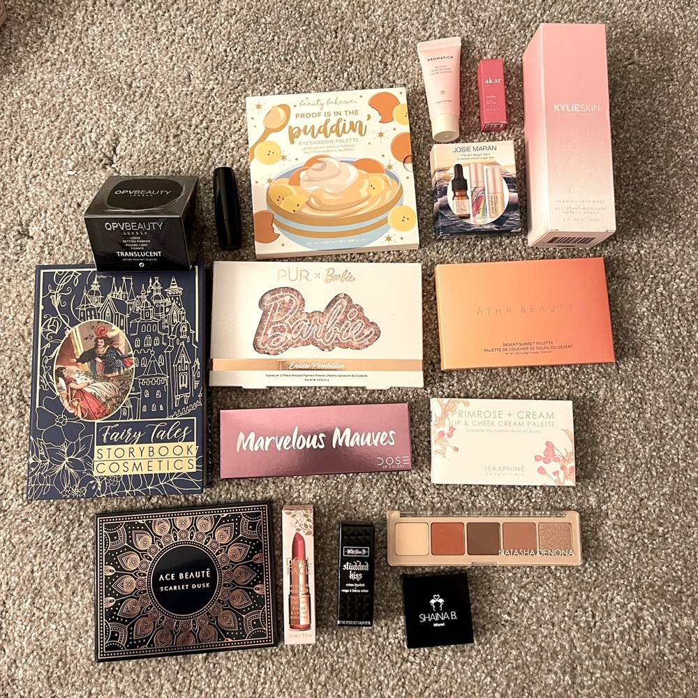 Various eyeshadow and cosmetic products. All new, never used or swatched
